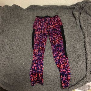 Patterned leggings!!